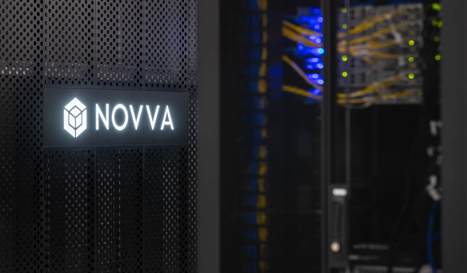 Novva veri merkezi şantiyesinde aquatherm blue büyük çaplı soğutma hatları